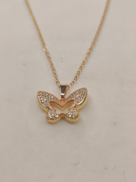 Elegant Transformation: Butterfly Necklace for Women & Queen Girls – A Timeless Symbol of Grace and Beauty