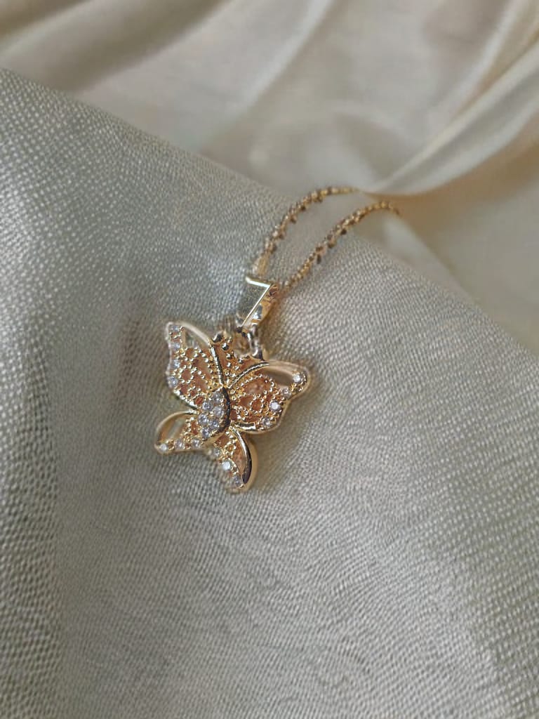 Enchanting Butterfly Necklace – A Stunning Symbol of Grace and Beauty for Women & Girls