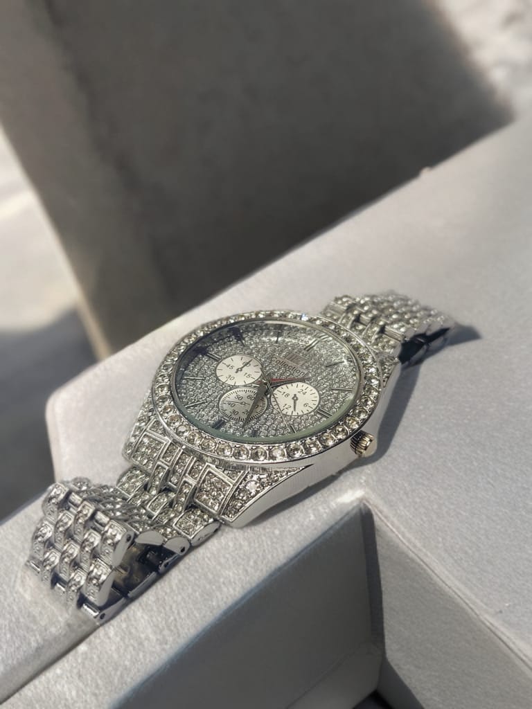 The Full Diamond Silver Watch – Luxury and Sparkle for the Modern Man!