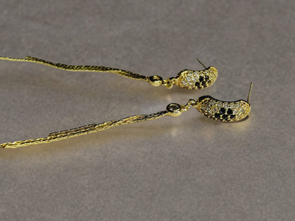 The Golden Long Earrings with Dazzling Round Diamonds Every Girl Dreams Of!