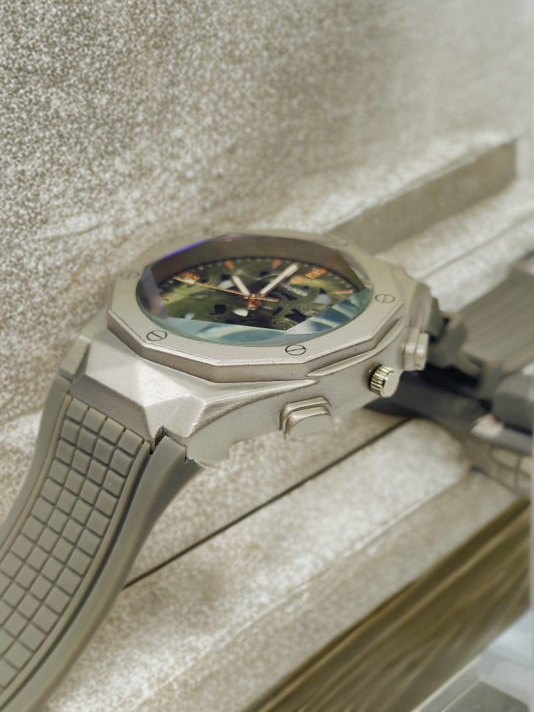 Fortuner Watch – Green Edition | Pure Rubber Belt | Killer Dial | Warranty Included!