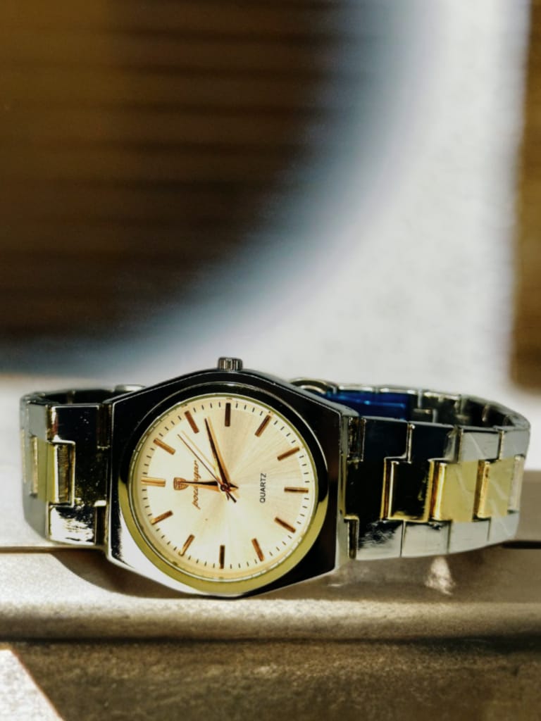 Poedagar Luxury Silver Watch – Elegant White Dial & Premium Steel Belt | Stylish & Durable with Warranty