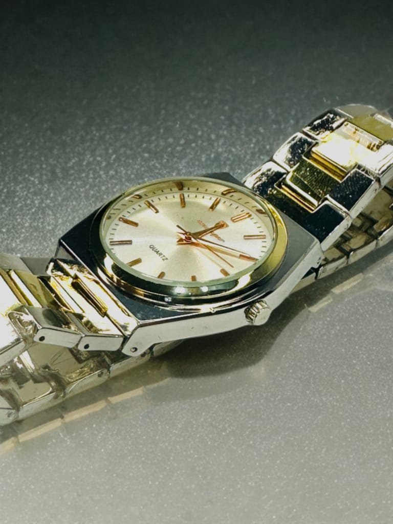 Poedagar Luxury Silver Watch – Elegant White Dial & Premium Steel Belt | Stylish & Durable with Warranty