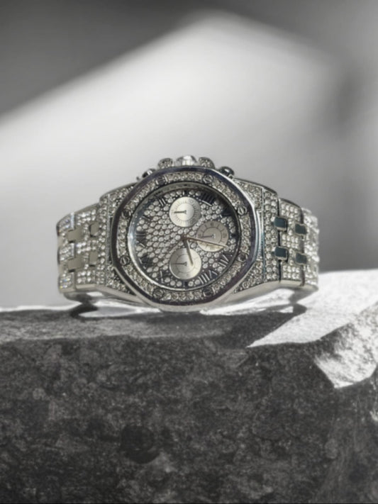 Billionaire Style Men’s Diamond Watch – Fully Iced Out Silver Luxury Timepiece