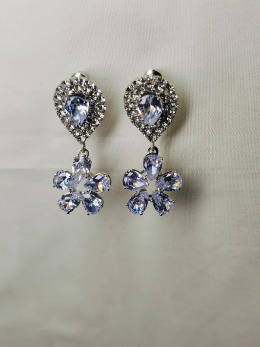 Elegant and Timeless Earrings for Every Occasion, Perfectly Crafted to Enhance Your Style and Add a Touch of Grace to Any Look