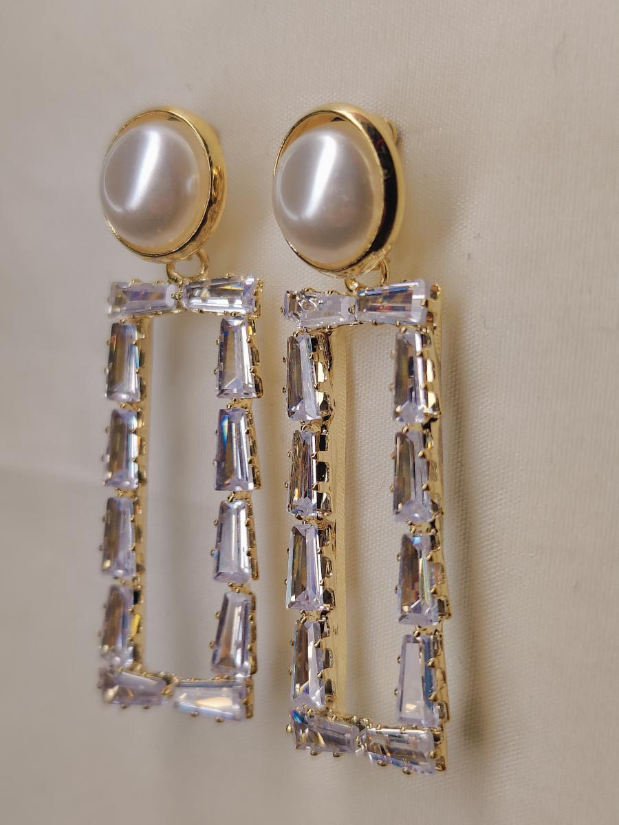 Make a Statement with Our Brand-New Golden and Silver Earrings – Stunning Designs for Fashion-Forward Women