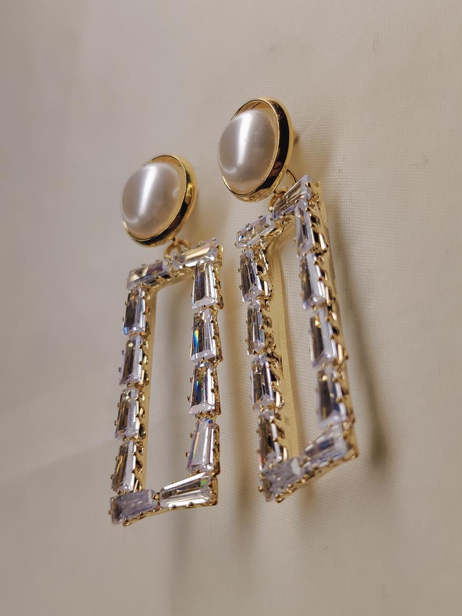 Make a Statement with Our Brand-New Golden and Silver Earrings – Stunning Designs for Fashion-Forward Women