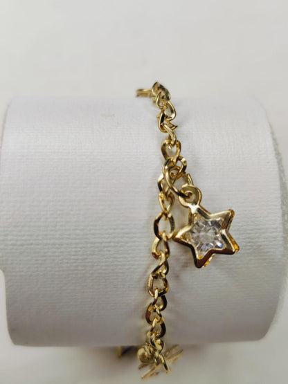 Shine Bright: Star Necklace for Women & Girls – A Touch of Celestial Elegance