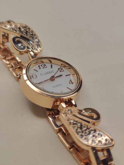 Rose Gold Radiance: A Timeless Luxury Watch for Women and Girls